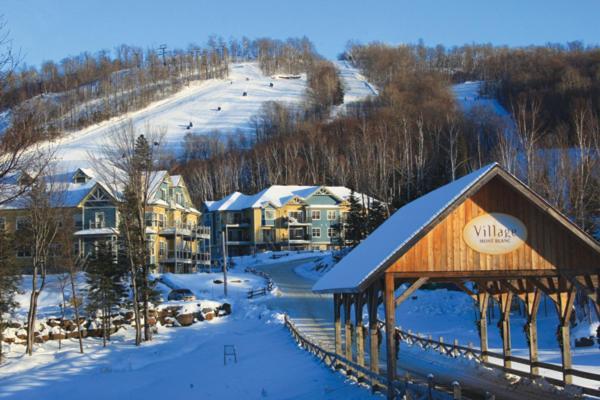 Mont-Blanc Ski Inout Condo W Pool Beach Access Saint-Faustin Exteriér fotografie